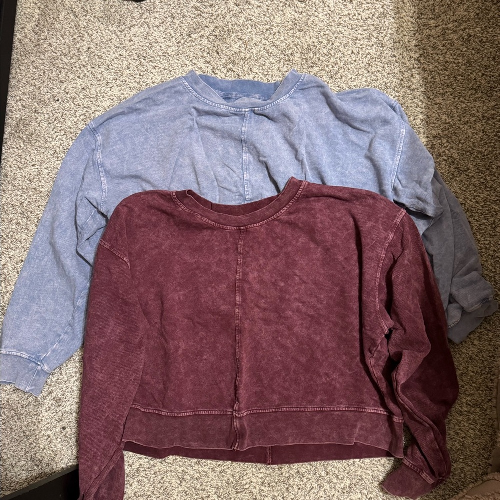 Arizona Jean Company Blue and Burgundy Crew Necks